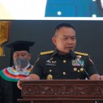Orasi ilmiah oleh Kepala Staf  Angkatan Darat Jenderal Dudung Abdurachman, SE, MM (Fotosembadadok-unas)