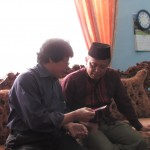 Wakil Ketua DPRD Rejang Lebong Yurizal dan Wartawan Majalah Lumbung Pangan Jakarta Henry Supardi (Foto:sembada/rori)