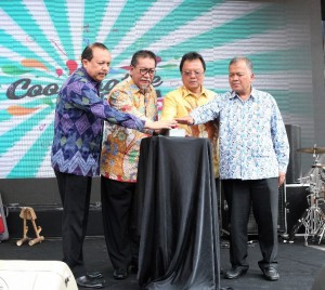 Wakil Gubernur Jawa Barat Dedi Mizwar, tiga kanan (Foto:sembada/humas Kemenkop)