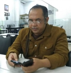 Koordinator Upsus PJK Wilayah Sumatera Barat Edy Purnawan, MSc ketikan memberikan keterangan kepada Media Pertanian online www.sembadapangan.com di Padang, baru-baru ini (Foto:sembada/rori)
