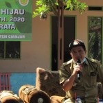 Camat Karang Tengah Jeli Mulyawan berkata meminta petani memanfaatkan semua bantuan pemerintah secara maksimal (Foto:sembada/rori)