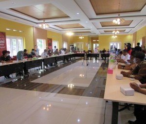 Suasana dialog di Wisma Sari Pulau Nusakambangan, Kab.Cilacap, Prov.Jawa Tengah (Foto:sembada/rori)