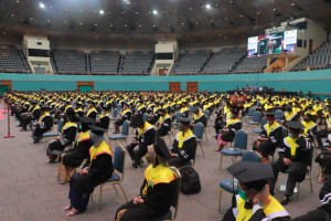 Para Wisudawan Pascasarjana, Sarjana, dan Diploma Universitas Nasional (Foto:sembada/unas)