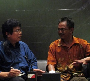 Sugeng Riyanto (kanan) menyebutkan petani penerima bantuan pemerintah sudah memampukan petani untuk berbisnis dengan baik (Foto:sembada/rori)