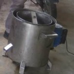 Ini adalah alat vacum dryer untuk mengurangi kandungan air pada nenas yang akan digoreng dengan kapasitas 20 kh sekali proses (Foto:sembada/henry)